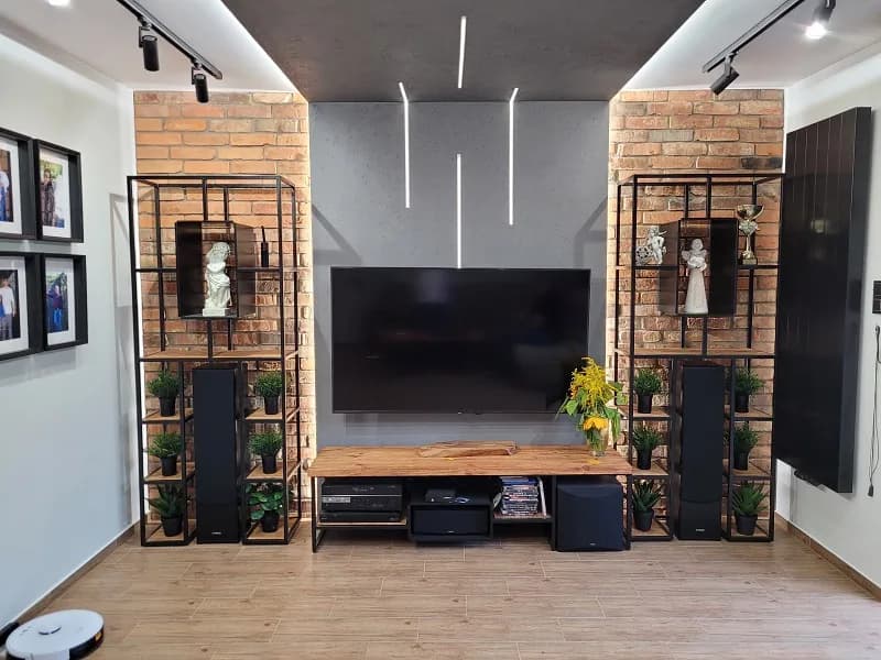 Jakie oświetlenie do salonu wybrać, by uniknąć złego klimatu?