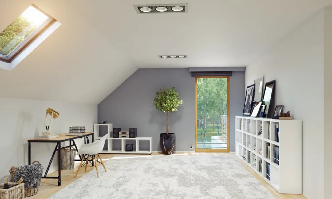 Jak oświetlić pomieszczenie bez prądu? Sprawdzone sposoby na światło